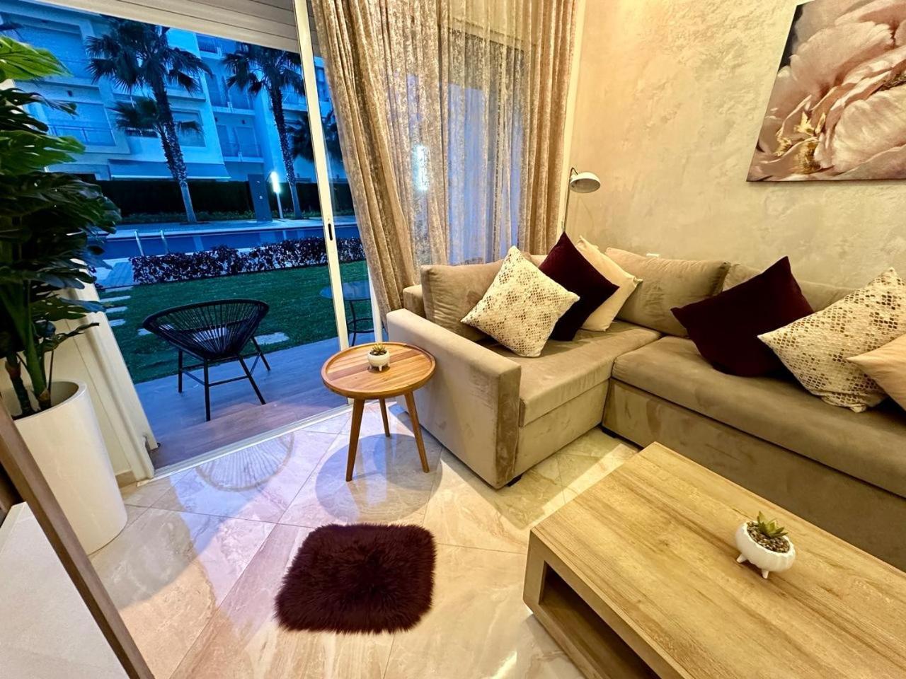 Apartmán Apparemment De Luxe Vue Piscine Bouznika Exteriér fotografie