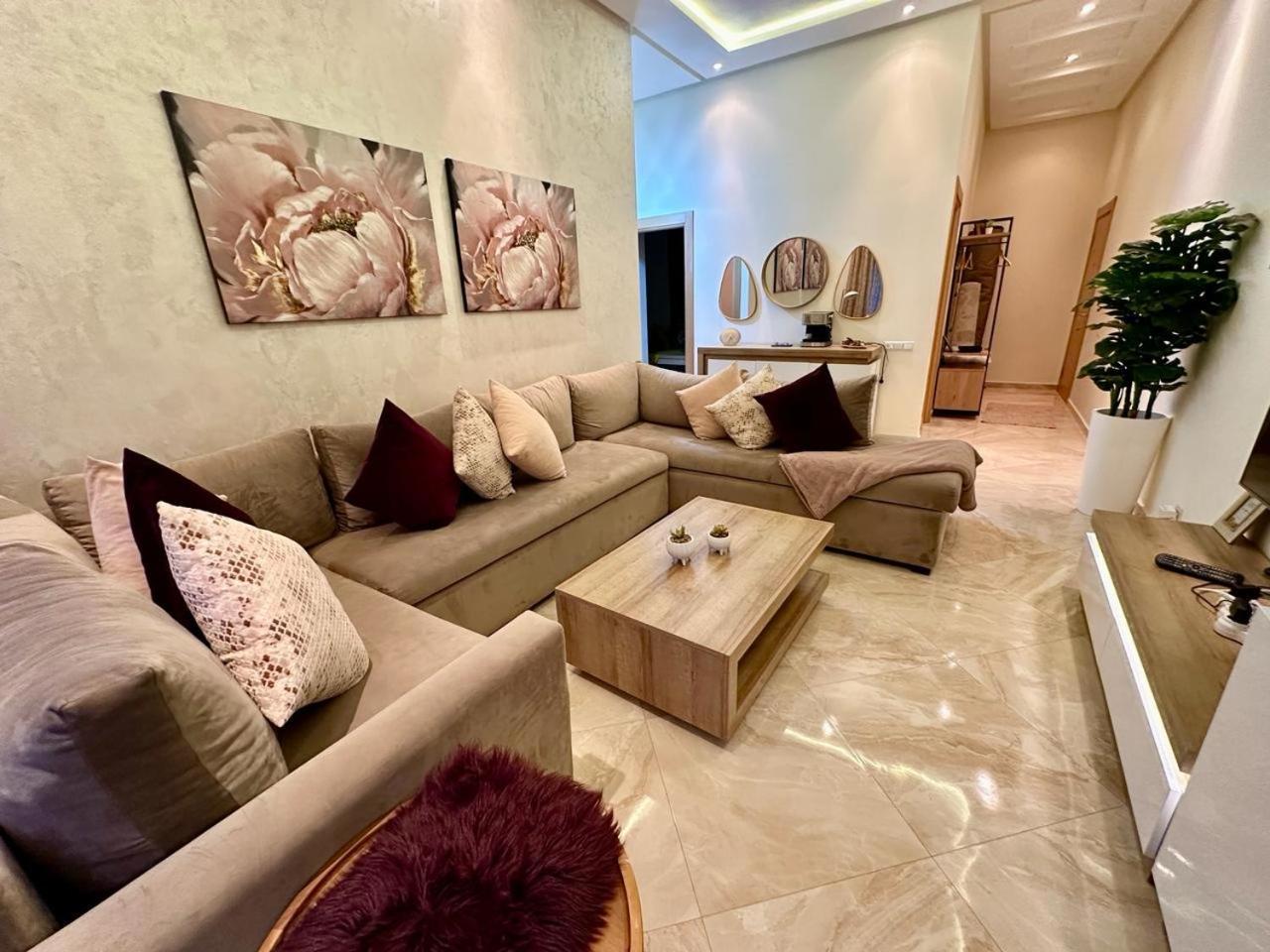 Apartmán Apparemment De Luxe Vue Piscine Bouznika Exteriér fotografie